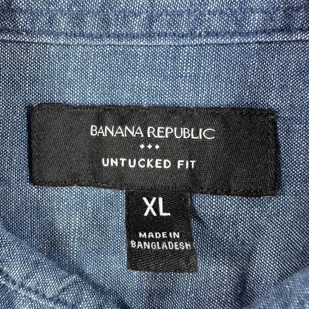 Banana Republic Mens‎ XL Blue Chambray Short Sleeve Button Down Untucked Shirt